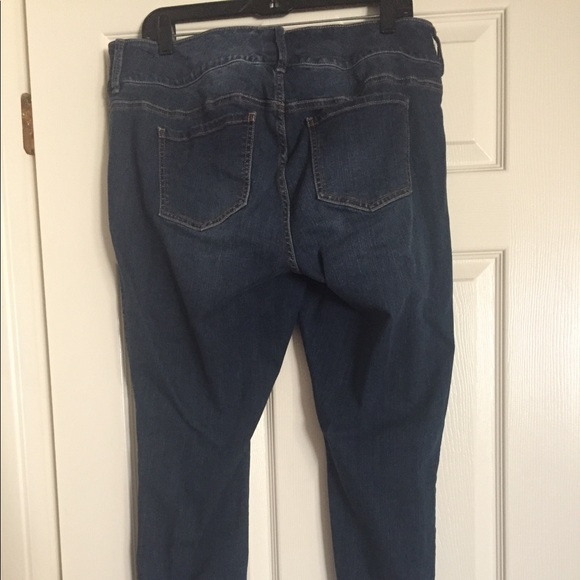 Torrid 16S jeggings distressed - Picture 4 of 7